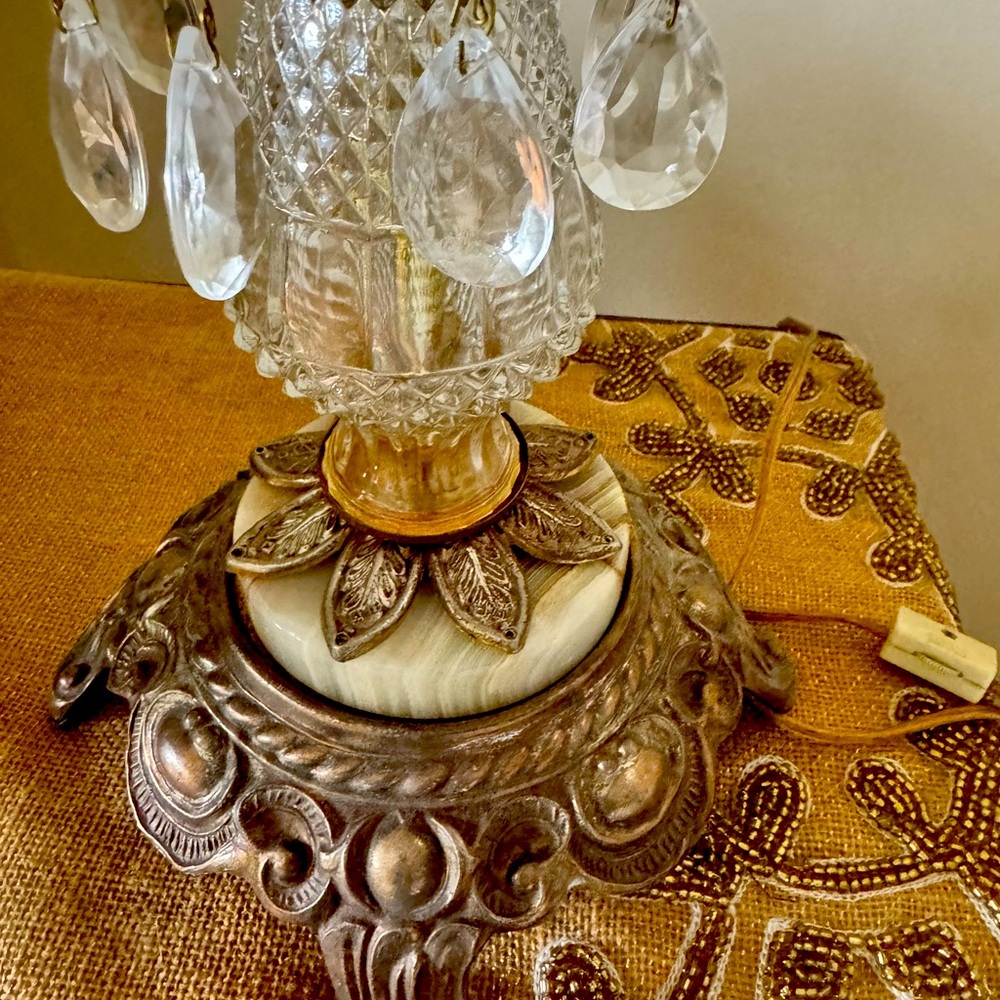 Elegant Crystal Table Lamp with Bronze Base